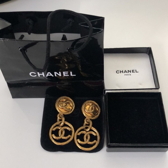 CHANEL vintage long rope earrings with CC logo, 1993 Spring collection - Picture 4 of 9